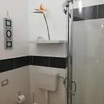 La Scogliera לינה וארוחת בוקר אבולה
