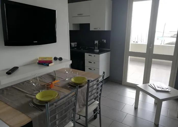 La Scogliera 4* アヴォラ